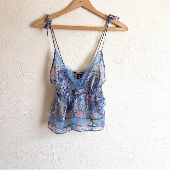 Victoria's Secret Other - ☀️Victoria’s Secret Lace Cropped Cami